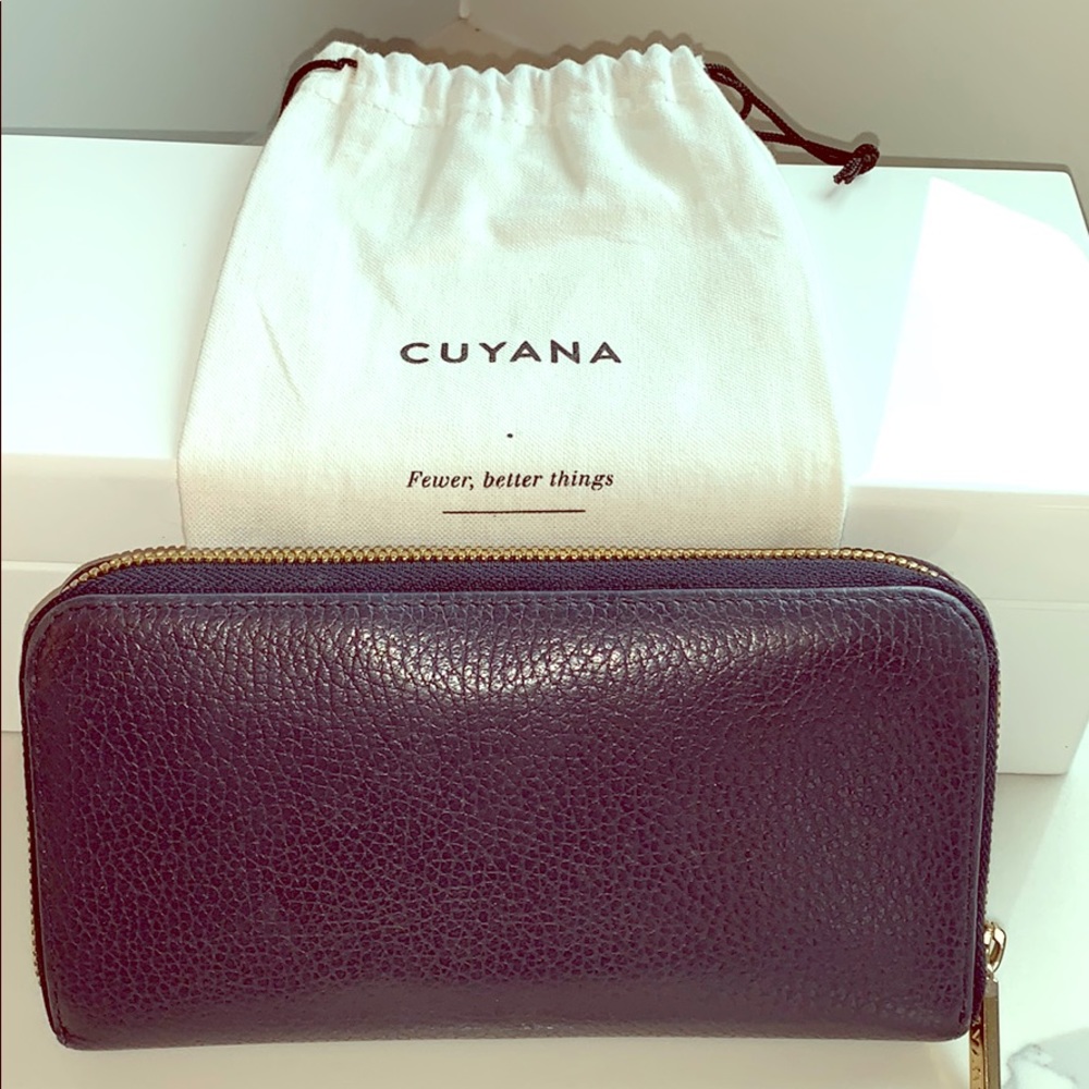 Cuyana Navy Classic Zip Around Wallet